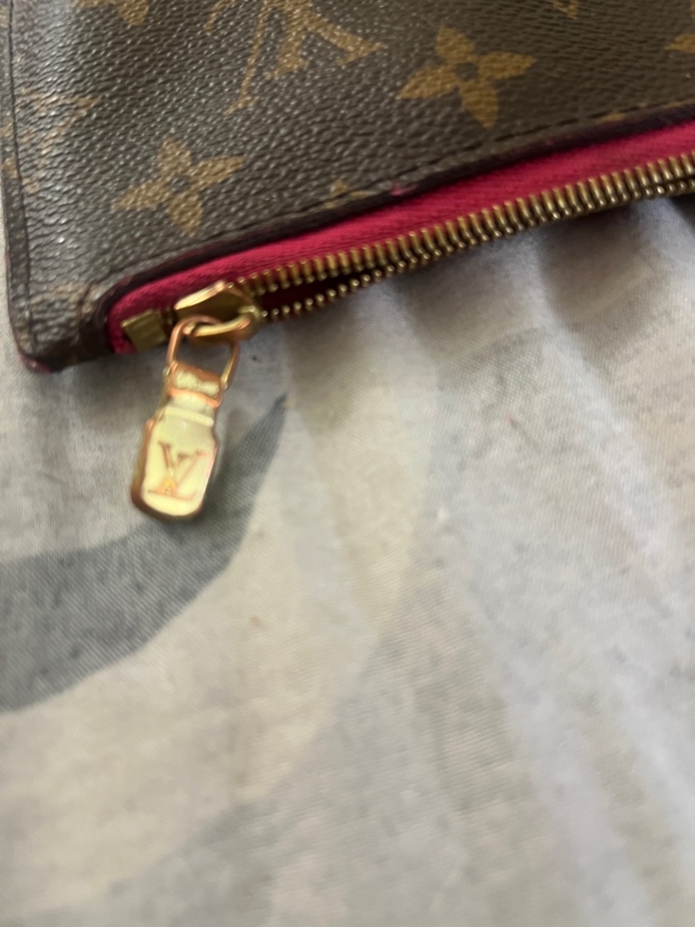 Louis Vuitton Monogram Canvas Wristlet Pouch in Brown with Pink Trim - Picture 4 of 8